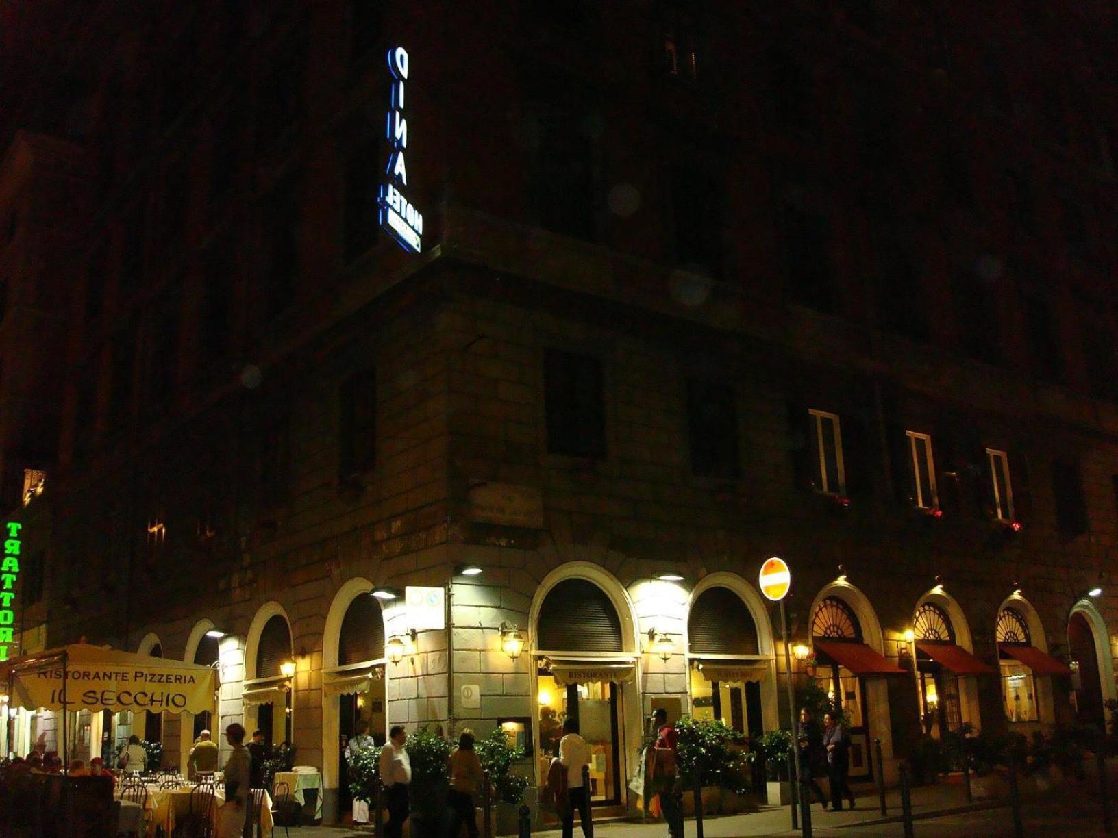 Hotel Dina — Billeder 2